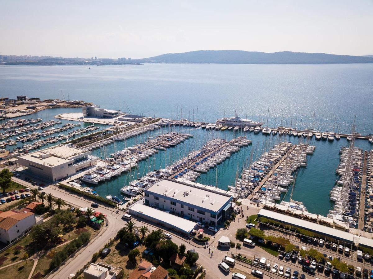 Abbadessa Apartment Kastela Exterior photo